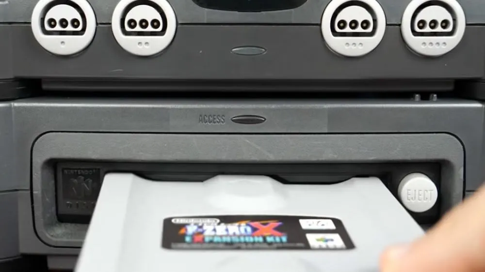 F-Zero X expansion kit for the ill-fated Nintendo 64DD. Picture from Spawn Wave’s YouTube channel (linked).